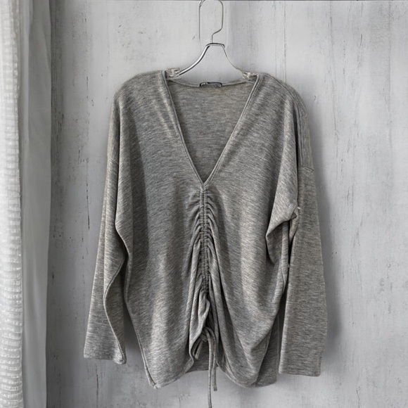 Zara Sweaters - Zara Women’s Heather Gray V-Neck Pullover Sweater with Drawstring Accent! Large!